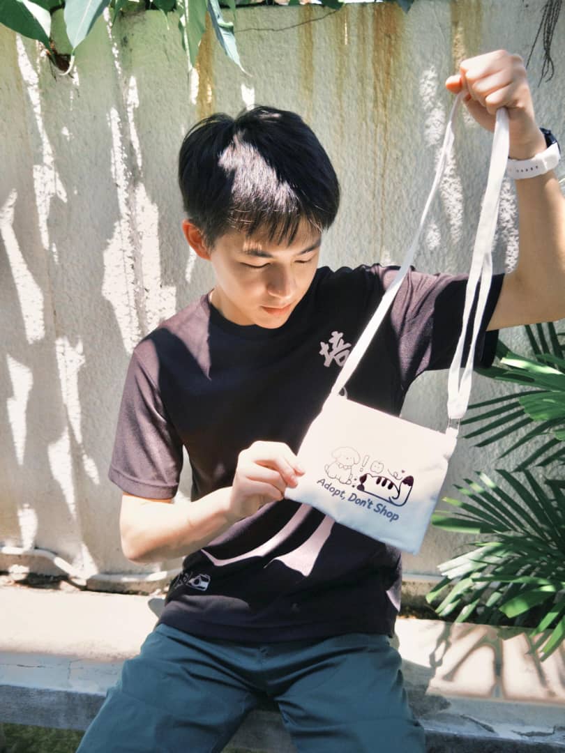 Wild Savers Strap Pouch